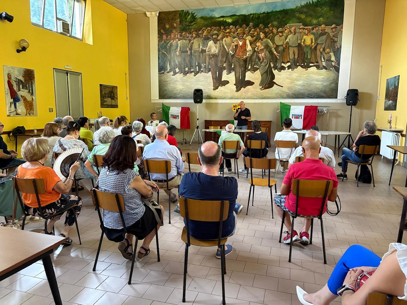 Il pubblico in sala durante un intervento